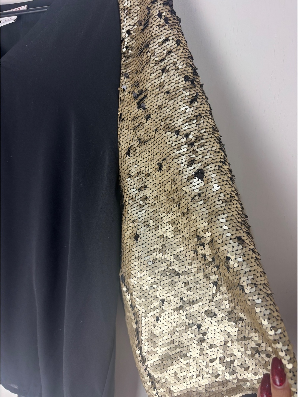 Ariat Cha-Ching Top Women M Black Gold Sequin Bell Sleeve Western Glam - Picture 3 of 8